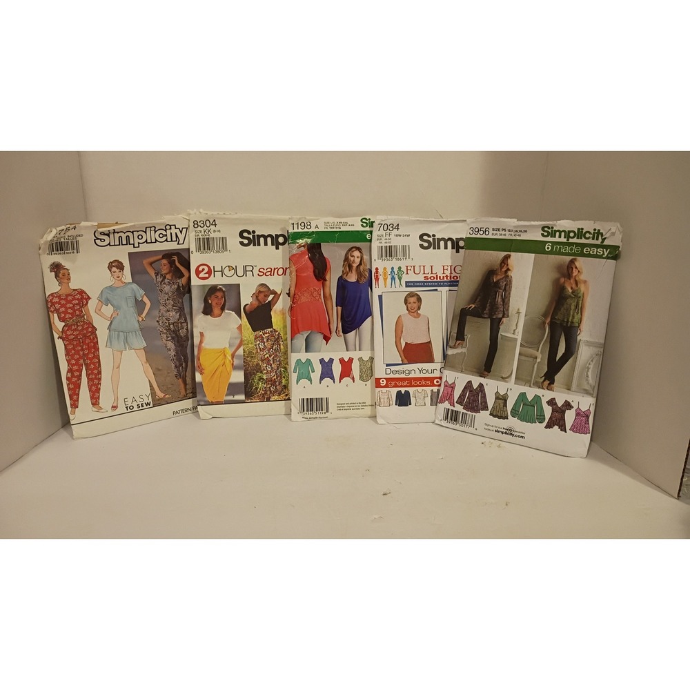 Simplicity Sewing Patterns Women Tops Skirts, Vintage Craftcore, Hobbycore.